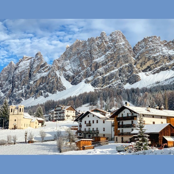 Logo Cortina Properties S.r.l.
